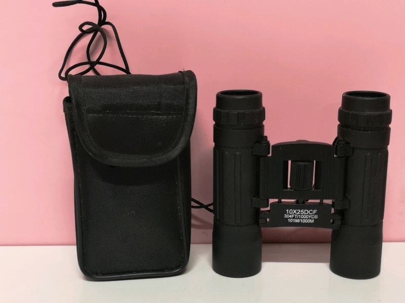 Binoculars with Soft Case
