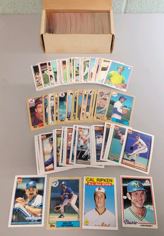 1978 - 1991 Topps MLB Baseball Trading Card Singles , 380 Cards . 100 Cards from 1978 Set