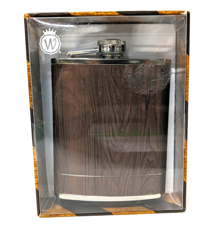 New Wild Eye Designs Hip Flask 7fl oz