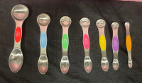 NEW 7 measuring spoons , magnetic