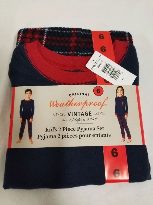 New original Weatherproof kids pyjama set size 6