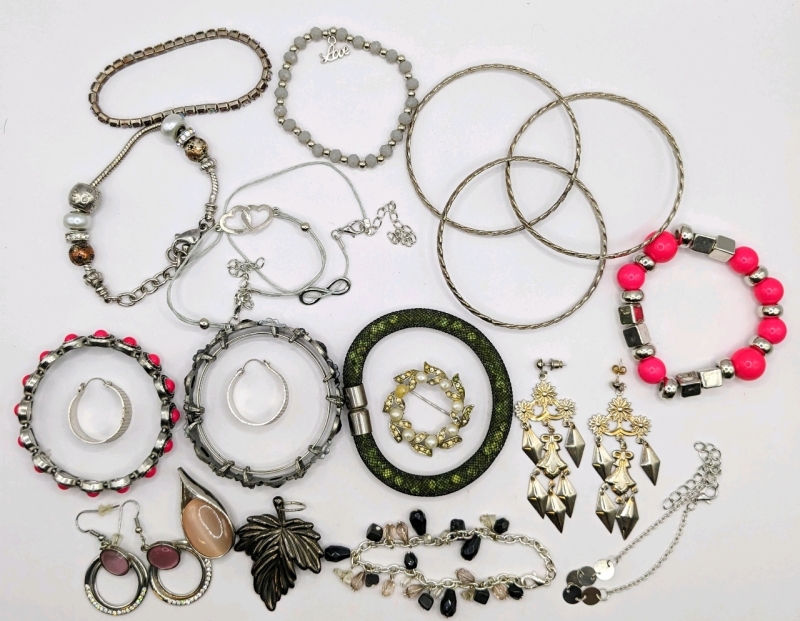 Varied, Wonderful & Wild Bracelets, Bangles, Pendants & Earrings