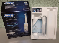 New , Open Box - Oral-B Genius X Rechargeable Toothbrush. Tested Powers Working