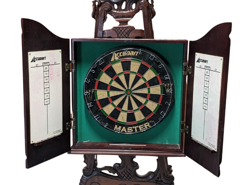 Vintage 1977 Accudart Master Dart Board in Wooden Case