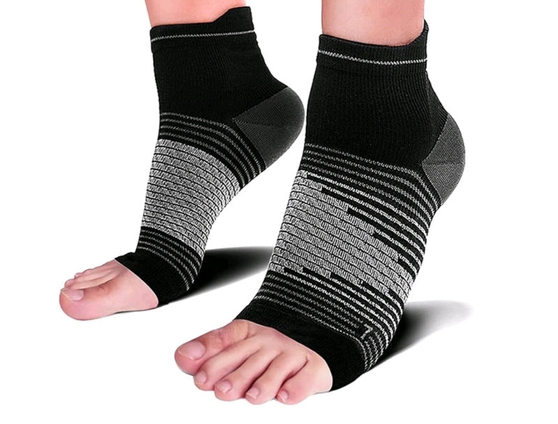 Plantar Fasciitis Compression Socks(6 Pairs), Compression Foot Sleeve for Ankle/Heel Foot Support, Increase Blood Circulation, Relieve Arch Pain, Reduce Foot Swelling Stock photo used