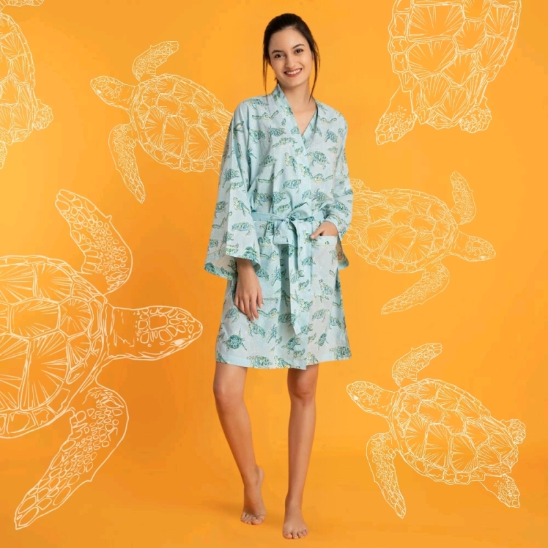 New Mahogany Turtle Short Robe Size Small (100% Cotton!)