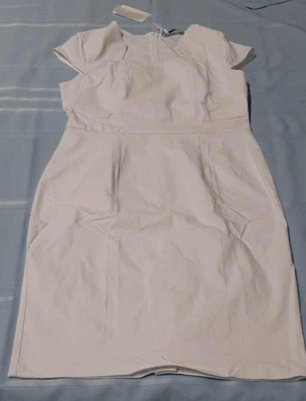 Grace and Karin Cap Sleeved White Dress with 40's Influence. Back Zip with Kick Pleat