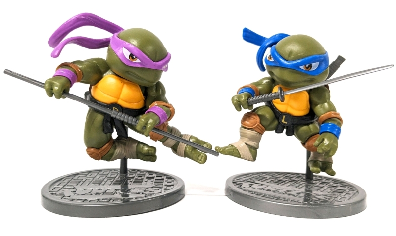 2 TEENAGE MUTANT NINJA TURTLES Display Figures 5" Tall : Donatello & Leonardo