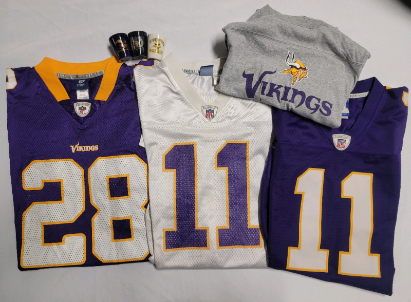 Minnesota Vikings NFL Football Jerseys & Shot Glasses . Peterson & Culpepper. Pre-owned