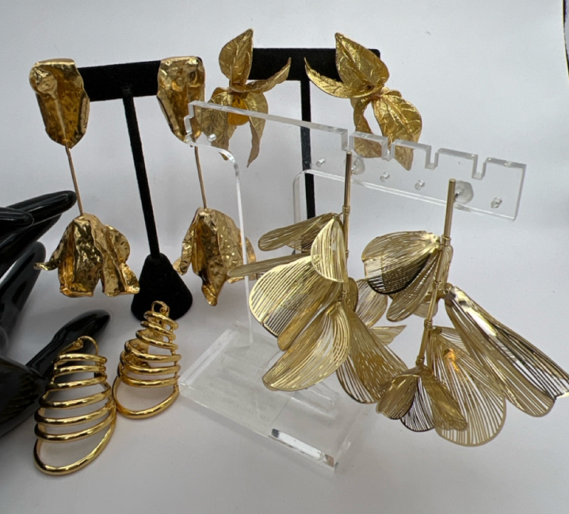 4 Fabulous Statement Earrings