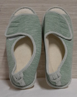 Ladies Slippers Size L