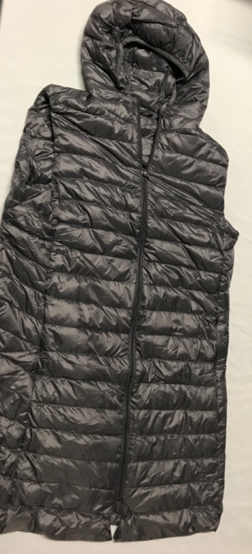 New Woman&rsquo;s Long Puffie Down Vest Grey Large