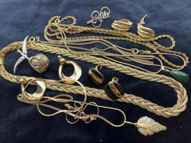 Gold Tone Necklaces Brooches Earrings