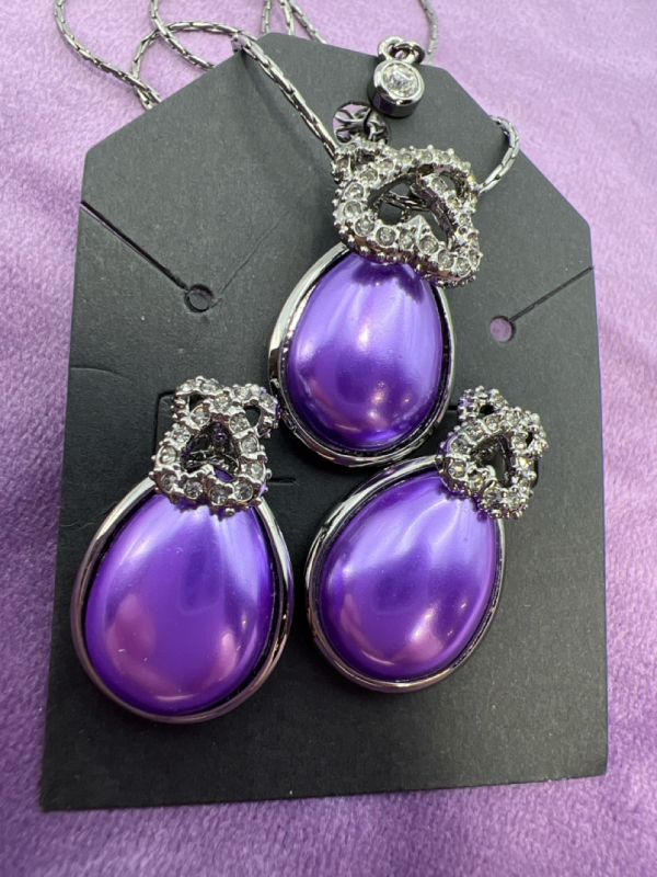 Butler Signed Lavender Fifth Avenue Necklace Earring Set