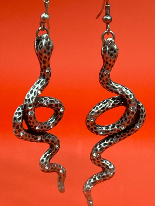 Hammered paste Crystal Cobra Coiled Earrings