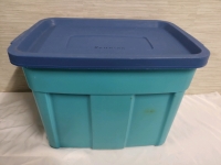 Roughneck Rubbermaid Storage Tote with Lid