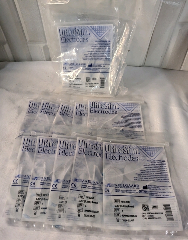 20 packs of Ultra Slim Electrodes. 4 per pack.