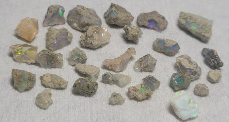 Natural Raw Opal Crystals Stones 28.2 CT. Weight