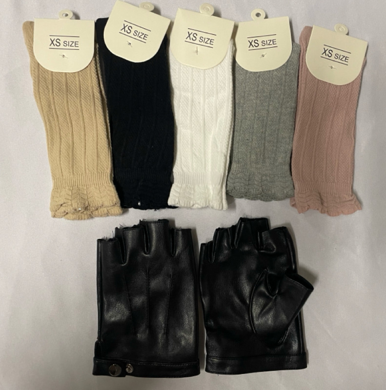 NEW 5 pairs of XS fashion socks and a pair of faux leather gloves