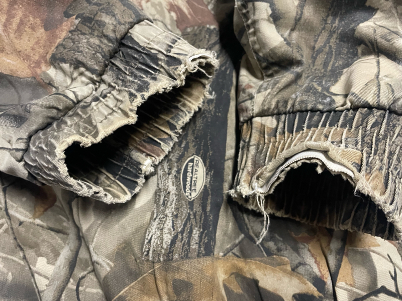 Outfitters Ridge Real Tree hardwoods Camouflage Hunting Jacket with hood and thick warm lining , as is