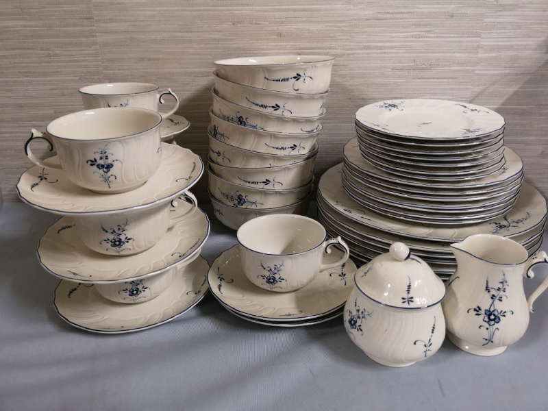 46 pcs Villeroy & Boch Dishes - Bowls, Plates, Cups & Saucers +