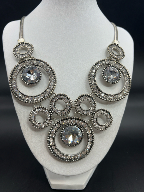 Art Deco Modern Rhinestone Necklace