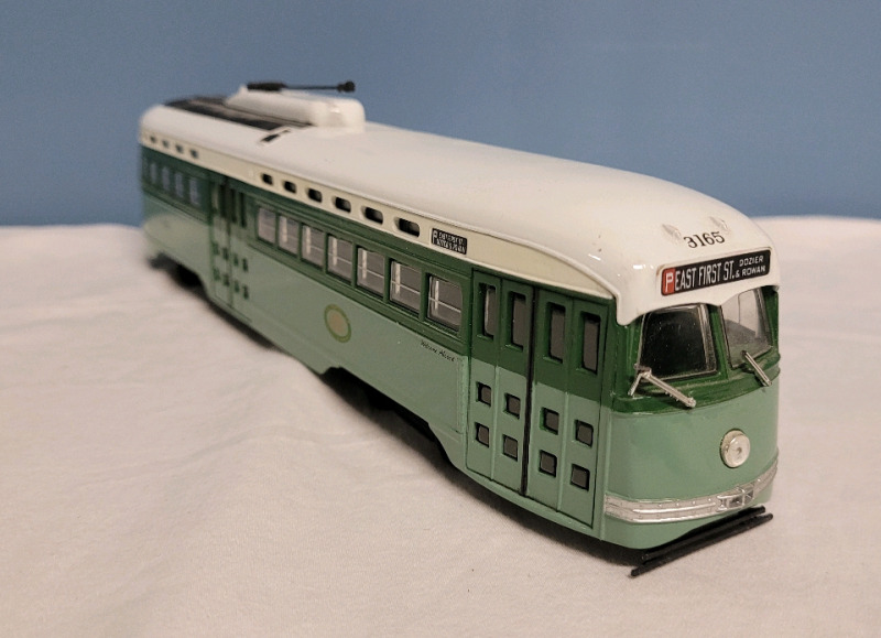 CORGI Los Angeles Transit Authority #3165 St. Louis PCC Street Car , 1:50 Scale