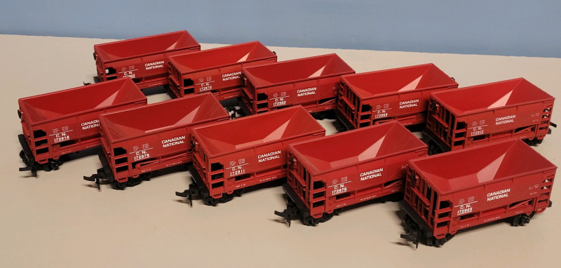 MEHANO Railroad Model HO Scale Canadian National Ore Cars , Ten (10) Ore Cars