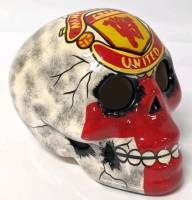 Neat MANCHESTER UNITED Hand-Glazed Ceramic Skull 5.25" Tall