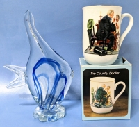 Art Glass Tropical Fish 8.5" Tall & Vintage 1986 The Country Doctor Museum Collection Mug with Box