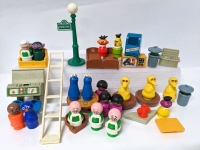 Vintage FISHER PRICE Little People x SESAME STREET Figures & Furniture