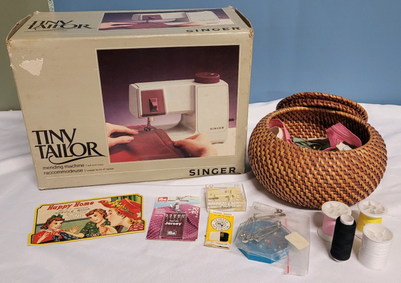 Singer Tiny Tailor Mending Machine & Vintage Basket w/Buttons & Sewing Notions