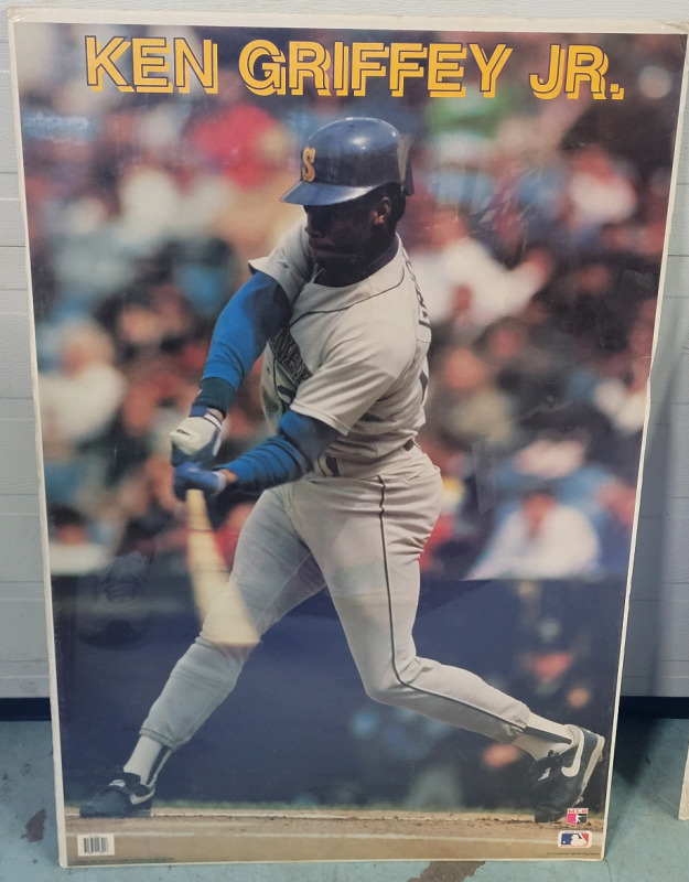 Ken Griffey Jr Seattle Mainers Poster , measures 23"×35" . Good pre-owned condition