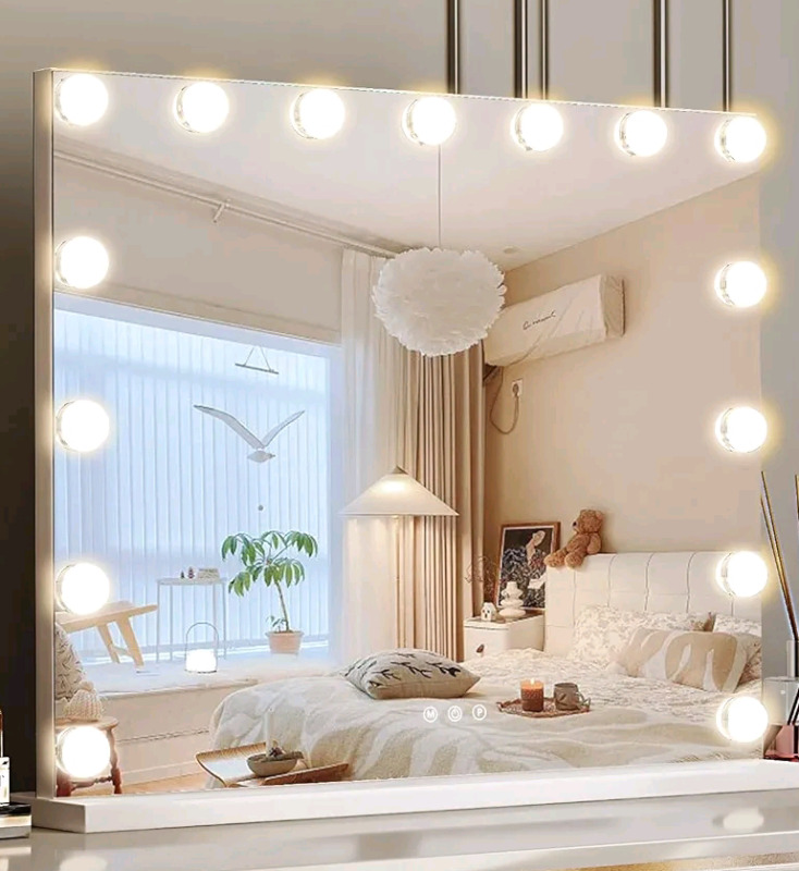 New - LED Hollywood Style Vanity Mirror , Free Standing or Wall Hung , 23"×18"