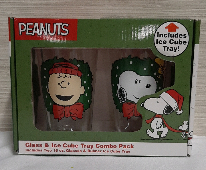 New Peanuts Glasses and Ice Cube Tray In Unopened Box.