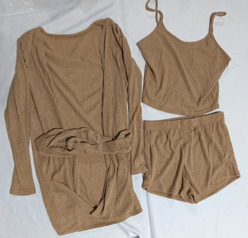 New Ribbed Loungewear Set. Size Medium.