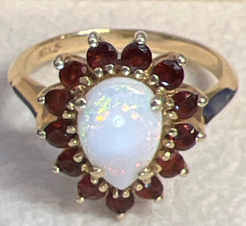 10KT Yellow Gold Opal Garnet Ring