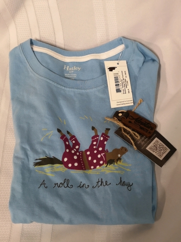 New Hatley Women's sz Small T-shirt+ Keychain