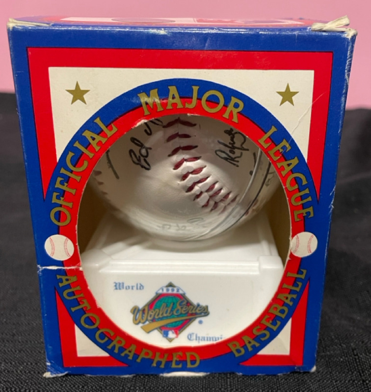 NEW Official Major League Autographed Baseball Works Series 1992 Champions