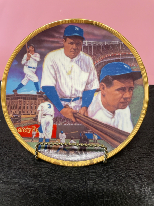 The Sports Superstar Collector Plate Series Babe Ruth “Sultan of Swat”