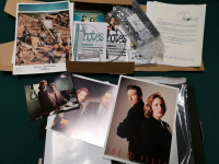 1990's X-Files Fan Club Newsletter - Poster, Photos +