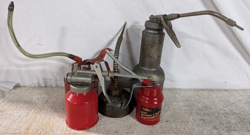 5 Vintage Oil Cans