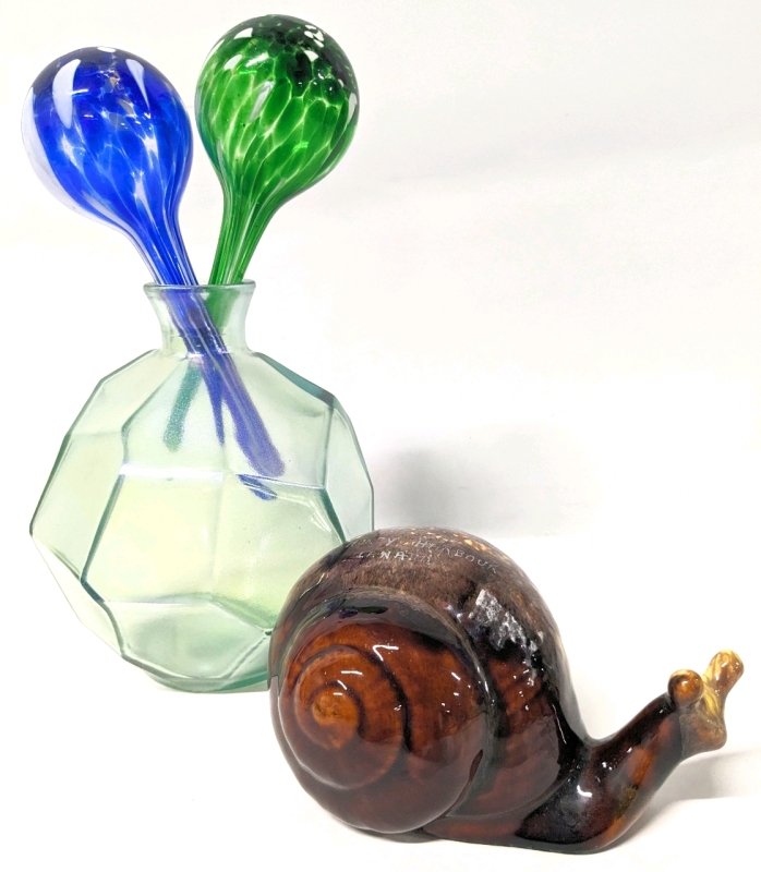 Vintage Ceramic Snail from Honey Harbour Canada, Neat Slightly Iridescent Faceted Glass Vase & 2 Art Glass Water Bulbs