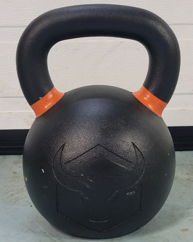 New - Ironbull Strength 28kg (62lbs) Cast Iron KettleBell