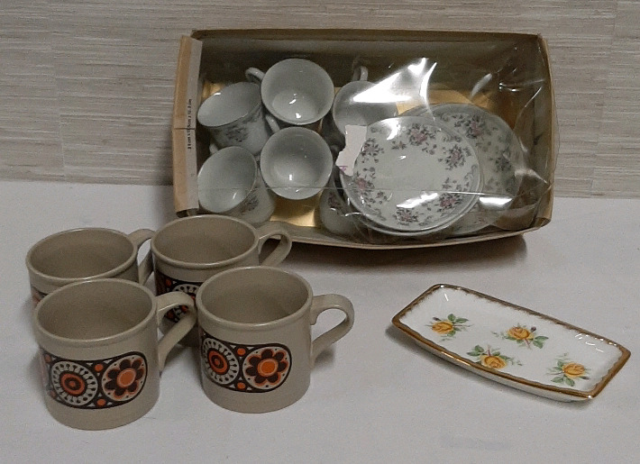 Vintage Kiln Craft Midas Coffee Mugs Kent China Trinket Dish and a Children's Tea Set