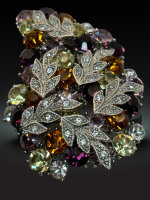 Gorgeous vintage Crystal Rhinestone Tiered Brooch MCM