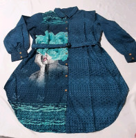 NEW Womans Tunic with Belt Size 44