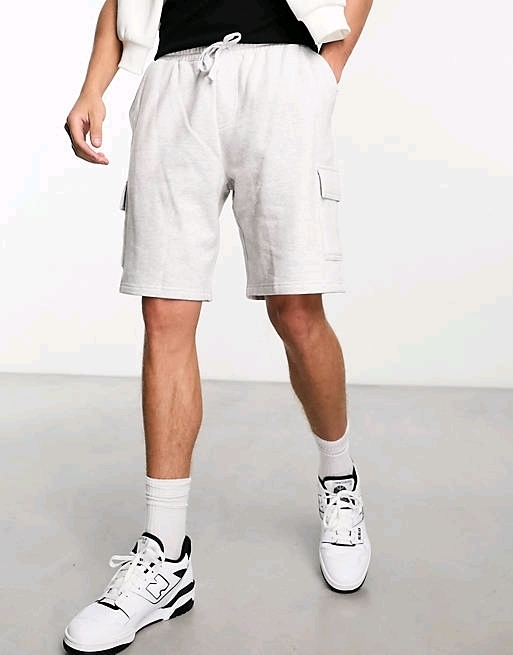 NEW asos Design Jersey Shorts in Light Gray with Cargo Pockets Size M Stock photo used