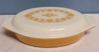 Vintage PYREX Butterfly Gold Divided Casserole Dish with Lid . No chips or cracks