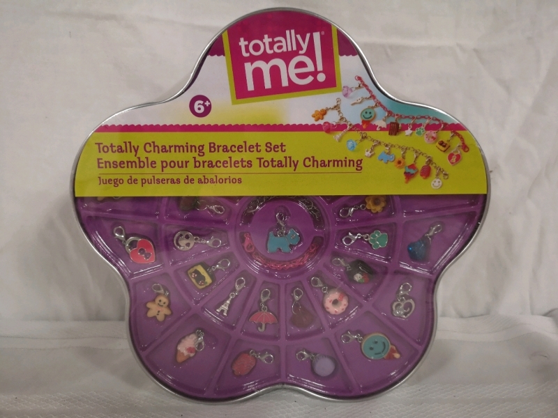 New Totally Me Kid's Charm Bracelet Set